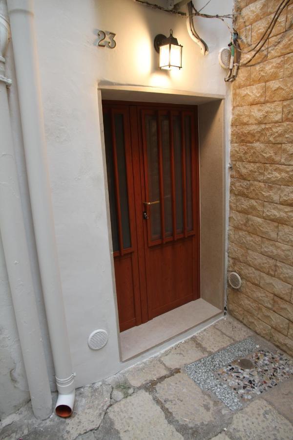 Mirabari Bed & Breakfast Exterior photo